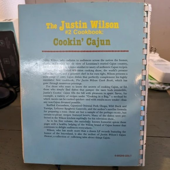 Justin Wilson #2 Cookbook: Authentic Cookin' Cajun Delights - Picture 2 of 2